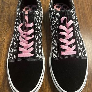 Castle Life OG Batwings Lows